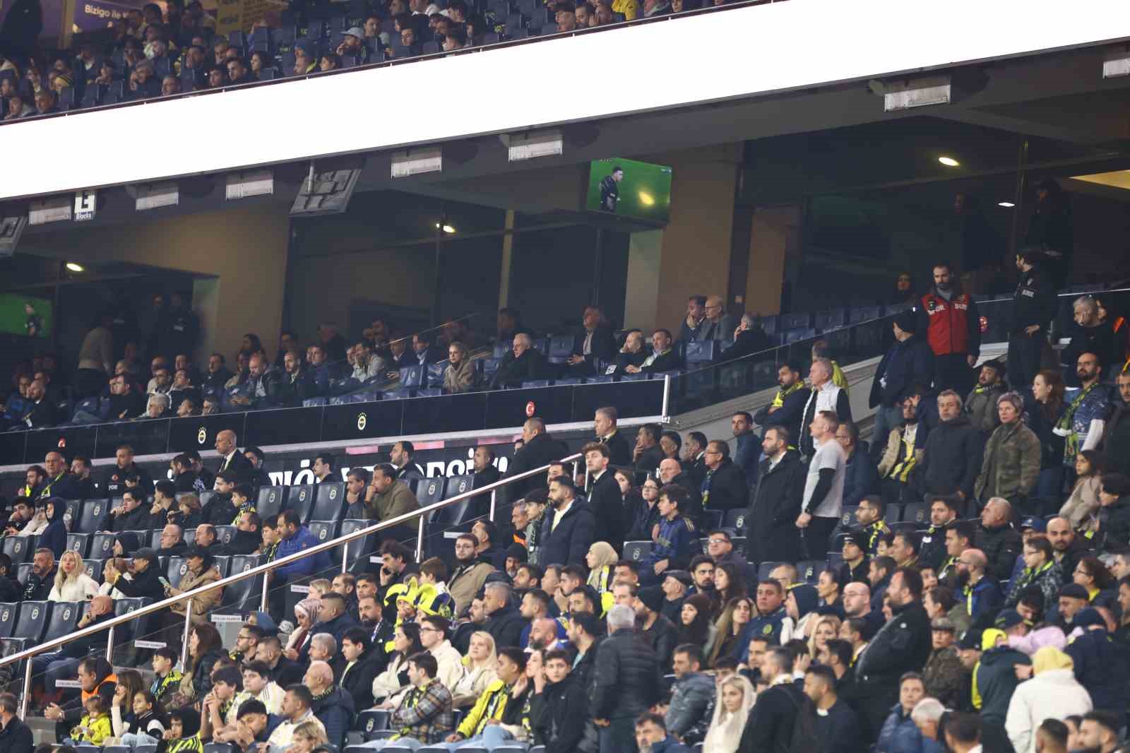 Trendyol Süper Lig: Fenerbahçe: 1 - Göztepe: 2 (Maç sonucu)