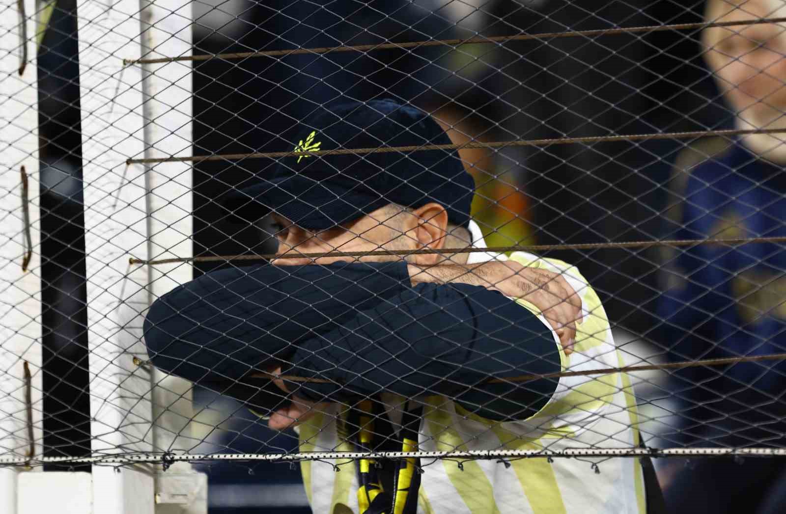 Trendyol Süper Lig: Fenerbahçe: 1 - Göztepe: 2 (Maç sonucu)