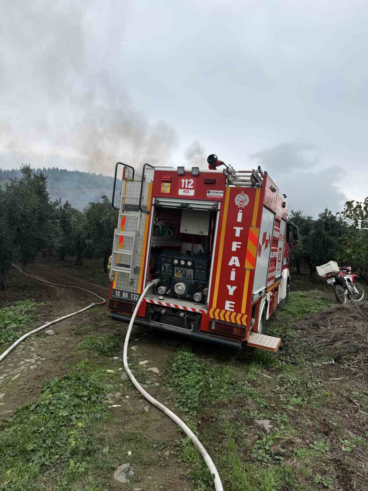 Erdek’te zeytinlik içerisindeki müstakil evde yangın çıktı