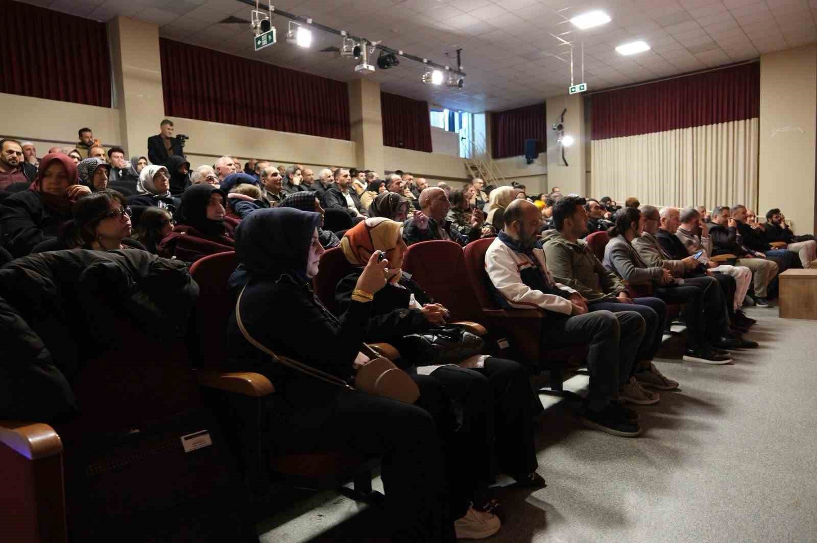 Halk ozanları Erzincan’da Aşıklar Gecesi’nde buluştu