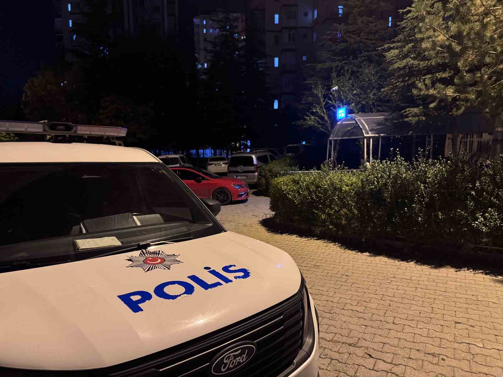 Yalnız yaşayan yaşlı kadın evinde ölü bulundu